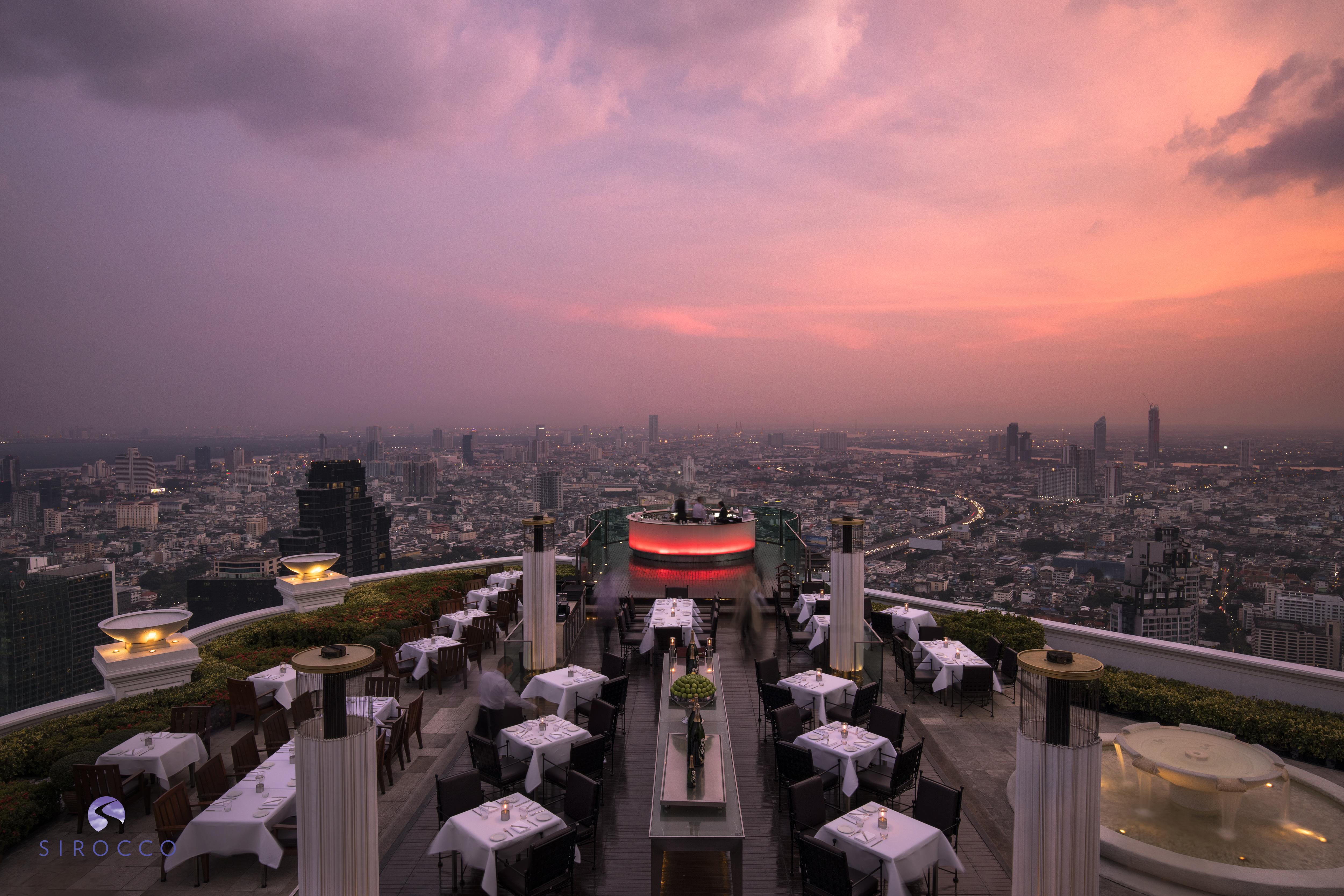 Lebua At State Tower Hotel Банкок Екстериор снимка View from the 39th floor