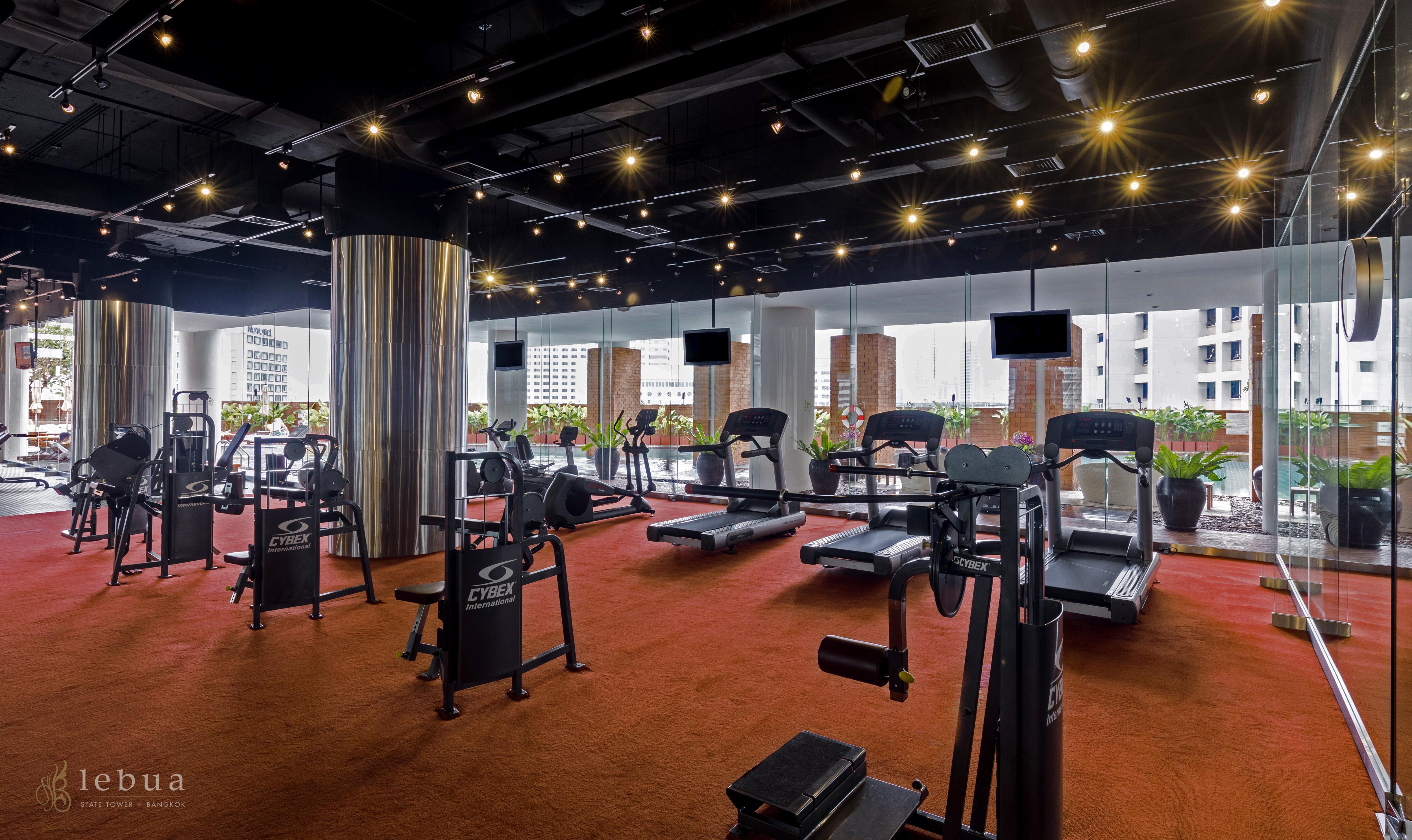 Lebua At State Tower Hotel Банкок Екстериор снимка The gym at the hotel