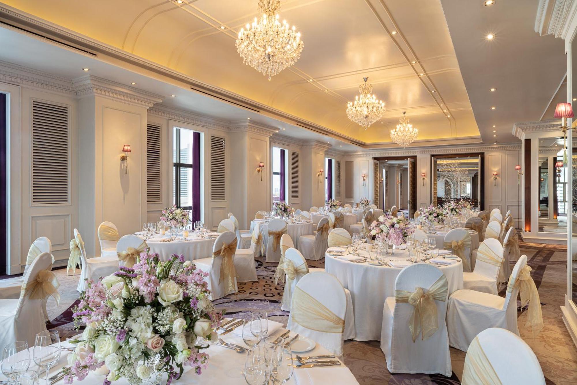 Lebua At State Tower Hotel Банкок Екстериор снимка The ballroom