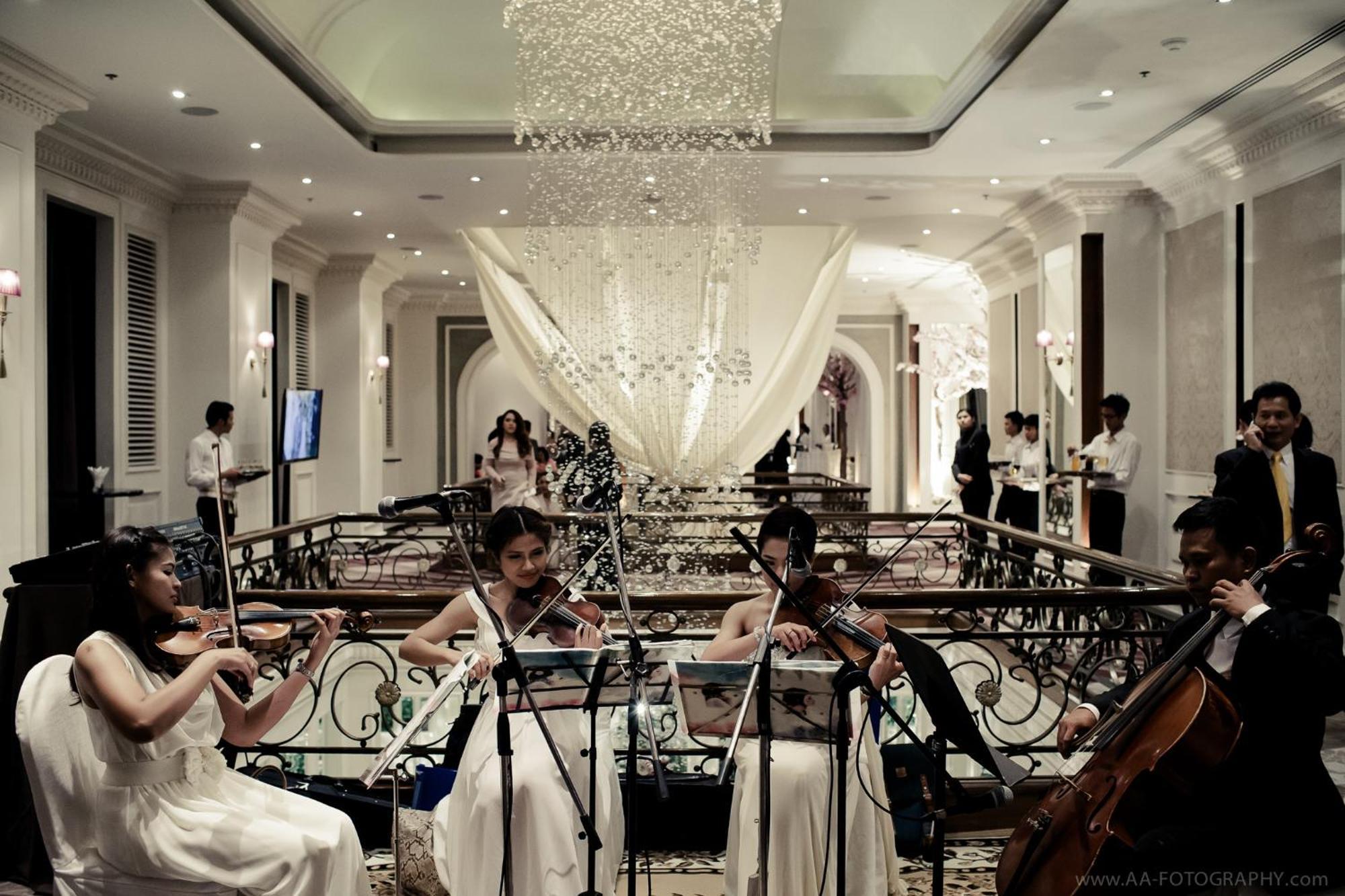 Lebua At State Tower Hotel Банкок Екстериор снимка The lobby of the hotel